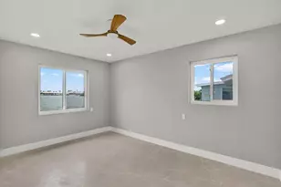 11577 48th Ave N, Saint Petersburg, FL 33708 - Photo 26