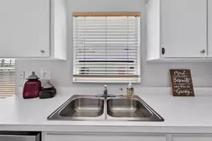 418 Henderson Ave, Seffner, FL 33584 - Photo 46