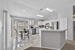 418 Henderson Ave, Seffner, FL 33584 - Photo 40