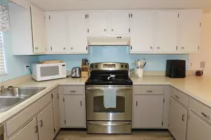 1400 Tarpon Woods Blvd, Palm Harbor, FL 34685 - Photo 6