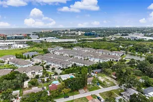 1647 Summerdale Dr S, Clearwater, FL 33764 - Photo 50