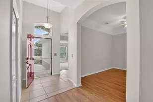 1149 Corinth Greens Dr, Sun City Center, FL 33573 - Photo 2