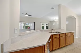 1149 Corinth Greens Dr, Sun City Center, FL 33573 - Photo 6