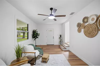 2102 E Howell Street, Tampa, FL 33610 - Photo 8