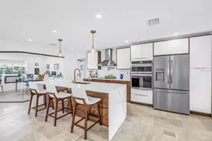 795 Capri Blvd, Treasure Island, FL 33706 - Photo 16