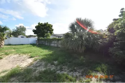 10816 Piccadilly Road, Port Richey, FL 34668 - Photo 36