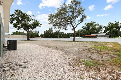 7604 E Broadway Avenue, Tampa, FL 33619 - Photo 20