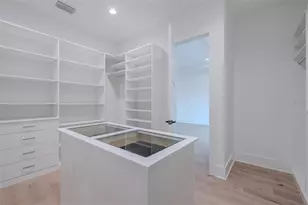 4608 W El Prado Blvd, Tampa, FL 33629 - Photo 24