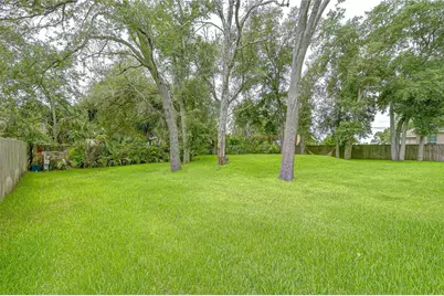 6805 New York Drive, Tampa, FL 33619 - Photo 46