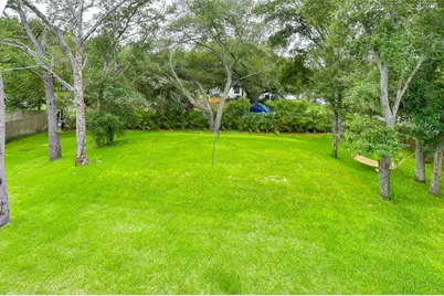 6805 New York Drive, Tampa, FL 33619 - Photo 42