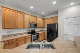 26838 Juniper Bay Dr, Wesley Chapel, FL 33544 - Photo 8