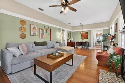 227 11th Avenue NE, Saint Petersburg, FL 33701 - Photo 4