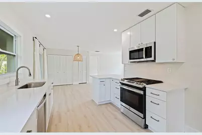 4191 Cherry Street NE, Saint Petersburg, FL 33703 - Photo 18