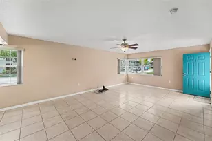 5855 18th St N, Saint Petersburg, FL 33714 - Photo 6