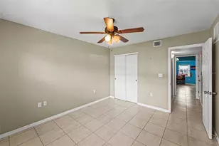 5855 18th St N, Saint Petersburg, FL 33714 - Photo 10