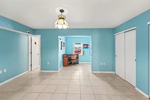 5855 18th St N, Saint Petersburg, FL 33714 - Photo 12