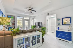 4304 Bay Club Cir, Tampa, FL 33607 - Photo 8