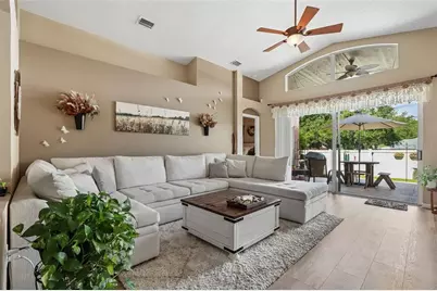2708 Valencia Grove Drive, Valrico, FL 33596 - Photo 12