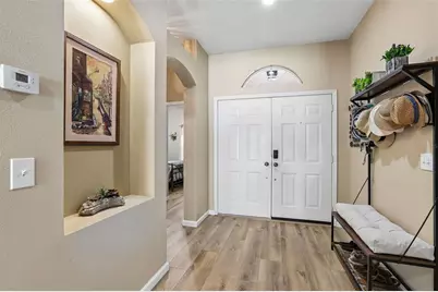 2708 Valencia Grove Drive, Valrico, FL 33596 - Photo 8