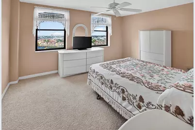 10355 Paradise Boulevard #907, Treasure Island, FL 33706 - Photo 8