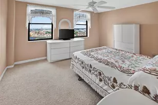10355 Paradise Blvd, Treasure Island, FL 33706 - Photo 8