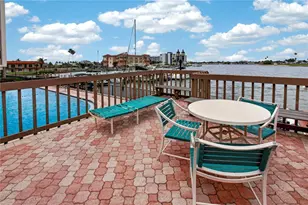 10355 Paradise Blvd, Treasure Island, FL 33706 - Photo 14