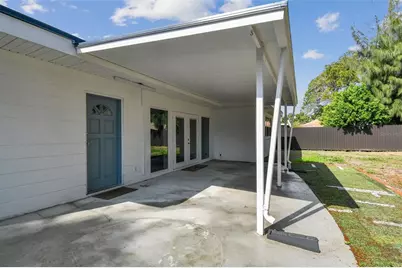 3905 W Paxton Avenue, Tampa, FL 33611 - Photo 4