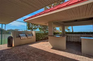 1290 Gulf Blvd, Clearwater Beach, FL 33767 - Photo 2