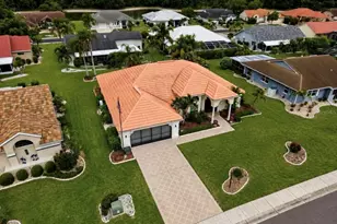 2027 New Bedford Dr, Sun City Center, FL 33573 - Photo 4