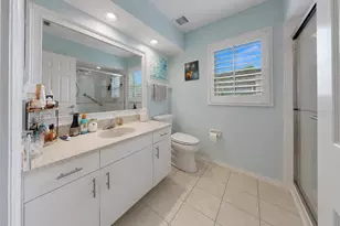 2027 New Bedford Dr, Sun City Center, FL 33573 - Photo 14