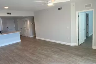 960 Starkey Rd, Largo, FL 33771 - Photo 8