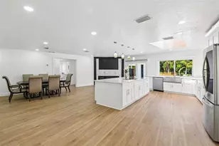 11295 131st St, Largo, FL 33774 - Photo 12