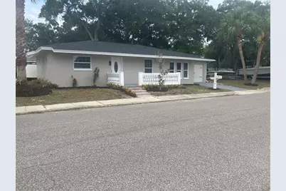 601 Banana Street, Tarpon Springs, FL 34689 - Photo 1