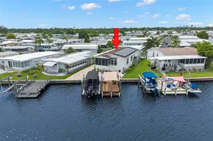 7174 Mt Arlington Dr NE, Saint Petersburg, FL 33702 - Photo 1
