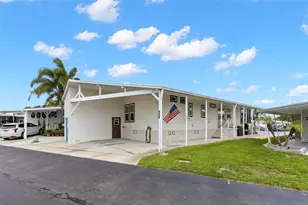 7174 Mt Arlington Dr NE, Saint Petersburg, FL 33702 - Photo 4