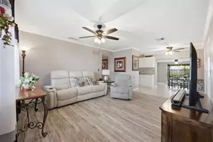 8019 Cornwall Ln, Tampa, FL 33615 - Photo 6