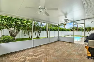 14560 Passage Way, Seminole, FL 33776 - Photo 32
