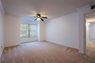 3164 Valley Oaks Dr, Tampa, FL 33618 - Photo 24