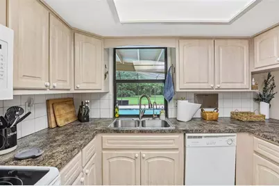 7809 Pineview Drive, Odessa, FL 33556 - Photo 16