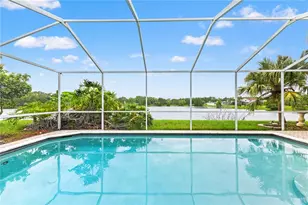 11503 Whispering Hollow Dr, Tampa, FL 33635 - Photo 2