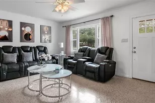 9708 Forest Hills Dr, Tampa, FL 33612 - Photo 24