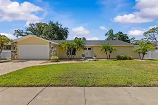 2828 Bridlewood Ct, Palm Harbor, FL 34683 - Photo 2