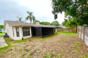 2468 Gulf Breeze Cir, Palm Harbor, FL 34683 - Photo 28