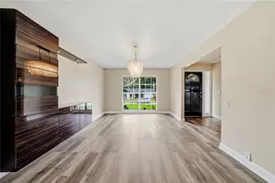 1008 Oakridge Manor Dr, Brandon, FL 33511 - Photo 6