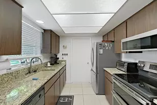 2819 Thistle Ct S, Palm Harbor, FL 34684 - Photo 12