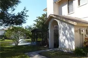 46 Emerald Bay Dr, Oldsmar, FL 34677 - Photo 2