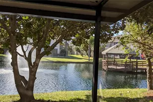 46 Emerald Bay Dr, Oldsmar, FL 34677 - Photo 22