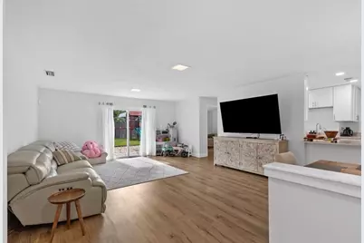 15917 Country Farm Place, Tampa, FL 33624 - Photo 6
