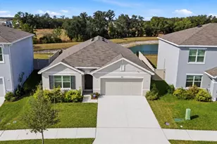 2919 Gardiner Ln, Zephyrhills, FL 33541 - Photo 24