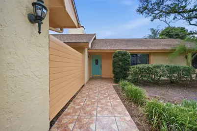 12008 Nicklaus Circle, Tampa, FL 33624 - Photo 4